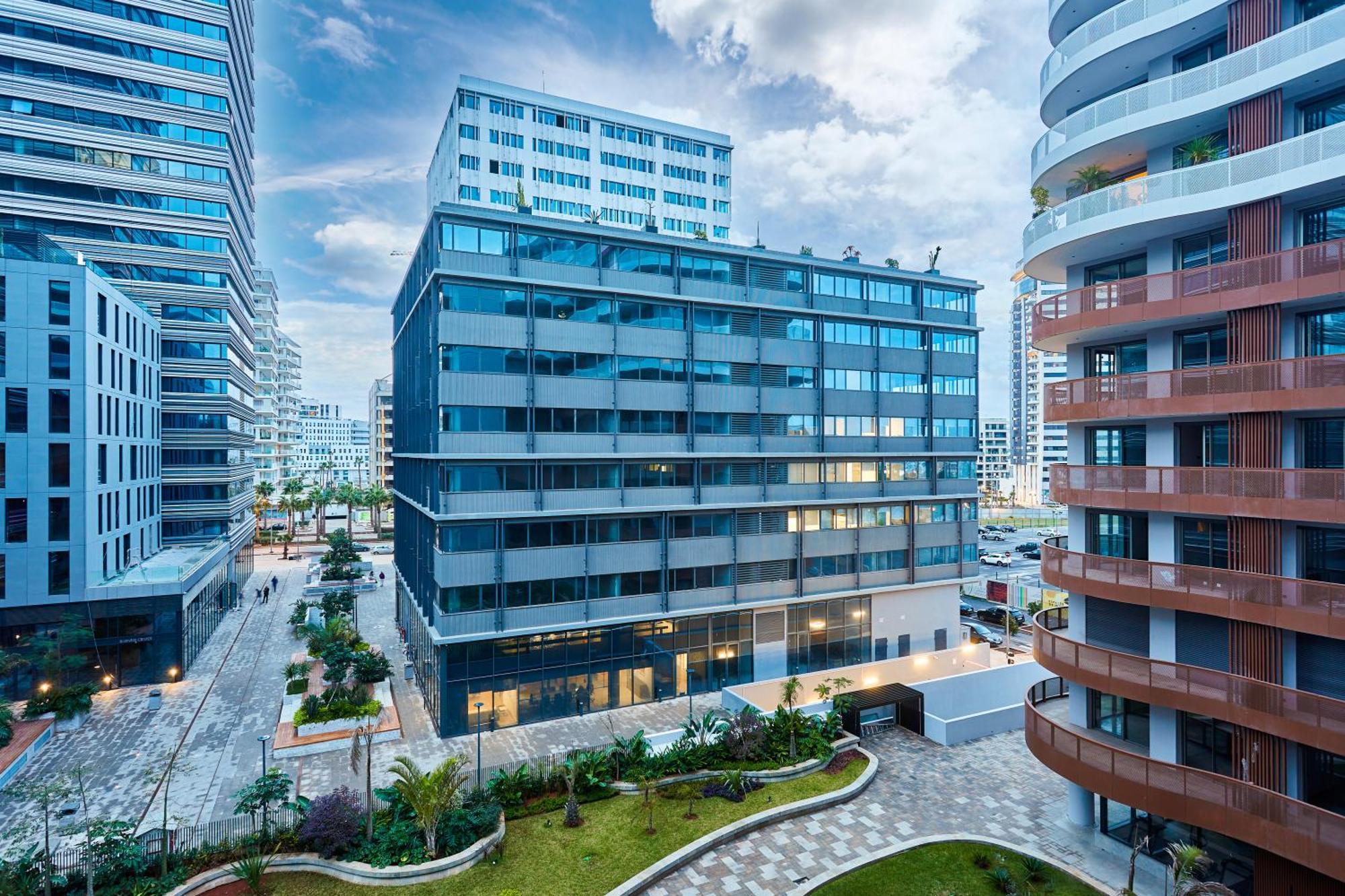 Modern Unit In Casa Finance With Free Parking *